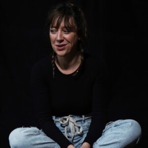 Photographie portrait de Charlotte Planchou, professeur de chant