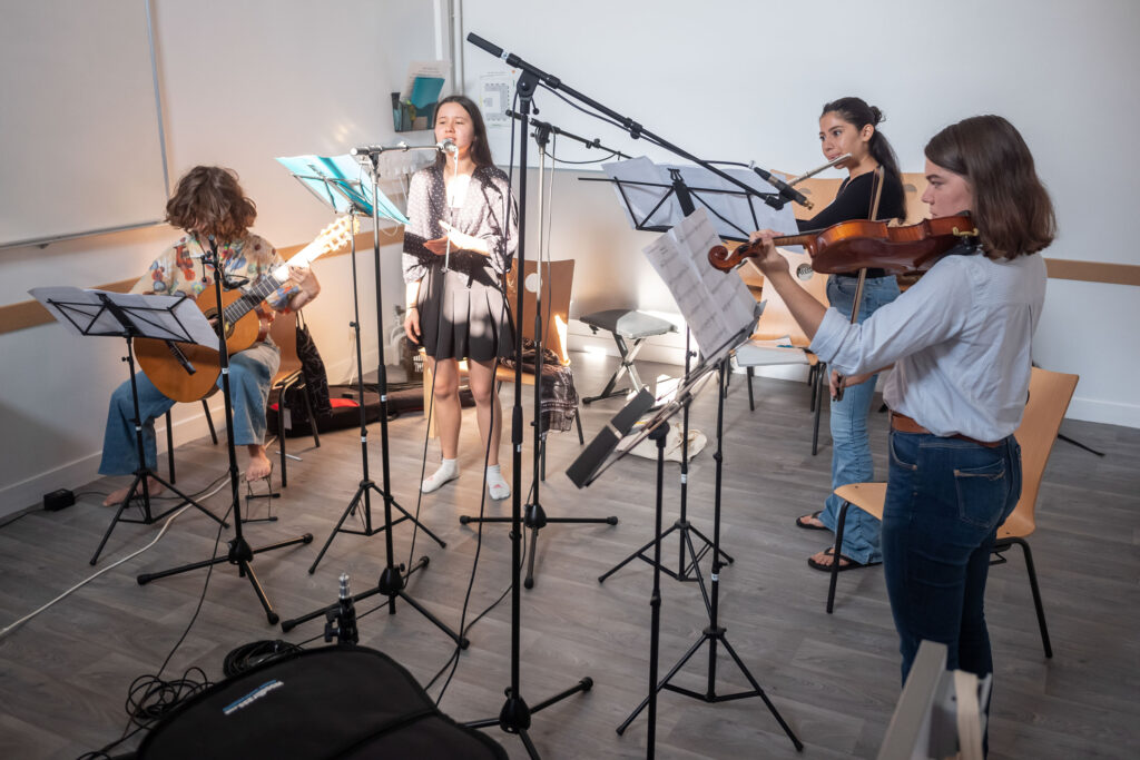 Un cours d'ensemble jazz.